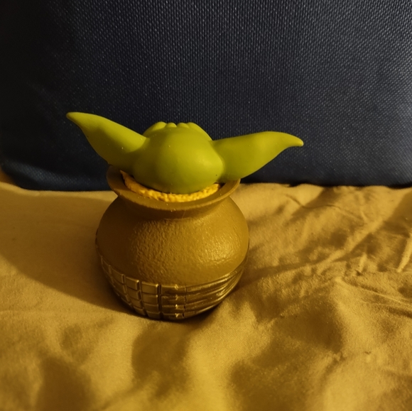 Star Wars' Grogu Jar Hideway - Picture 4 of 4
